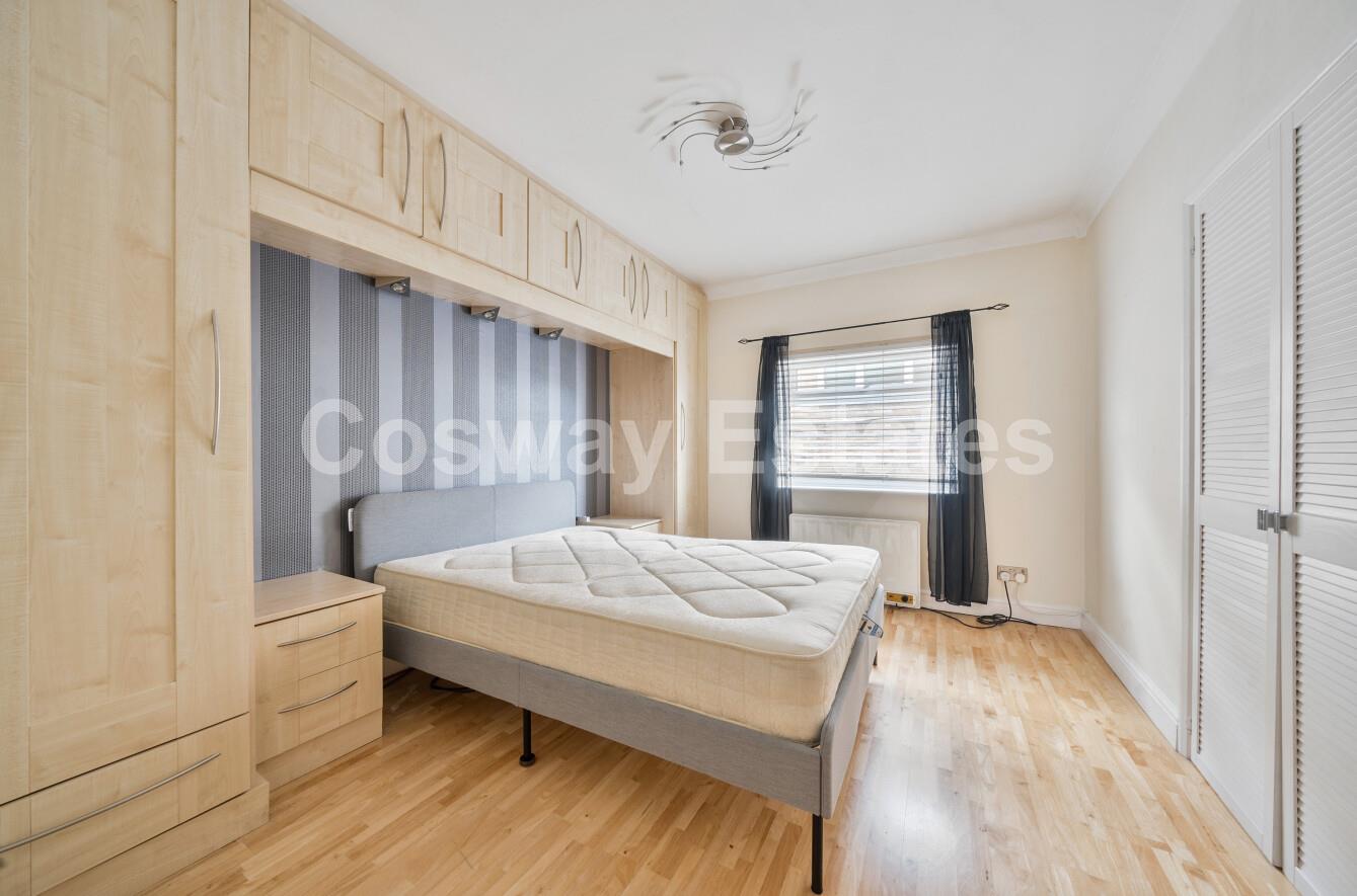Stoneyfields Gardens, Edgware, HA8, Edgware